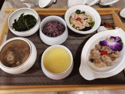 -安雅国际月子会所(拱北森宇富通店)