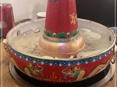 -毛辣果·贵州红酸汤牛肉火锅(西单店)