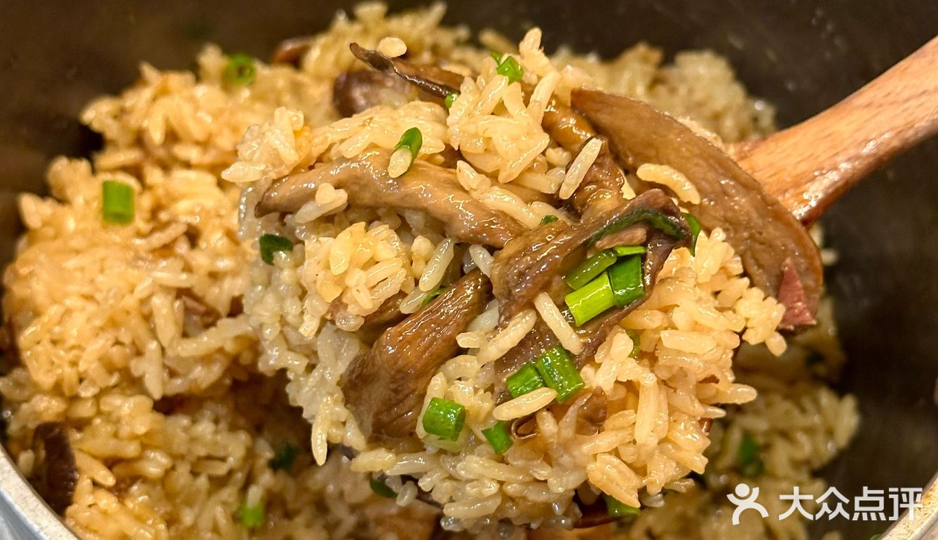 深圳！！云南菌子火锅！！太好吃咯！！