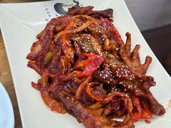 -亲昵春川鸡排(韩国美食街店)