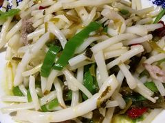 太湖芦苇根炒肉丝-呼吸森林·生态农庄农家乐私房菜