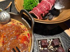 -三出山火锅(南京万象天地店)