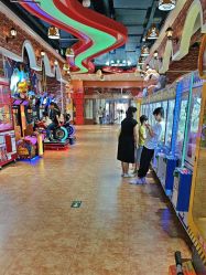 -哈尼鹿儿童乐园(大同星茂汇店)