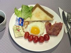 -西安大雁塔科技大学地铁站亚朵酒店