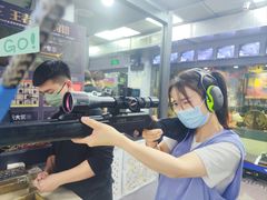 -都市枪神实弹射击俱乐部