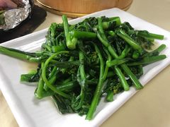 蒜蓉炒菜心-悦品清远人家私房菜