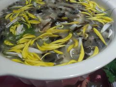 -龙桥私厨·姜花菊花过桥鱼·顺德菜(容桂店)