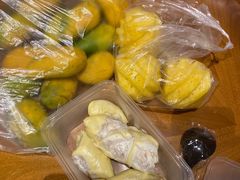 -三亚新鸿港水果一级批发市场