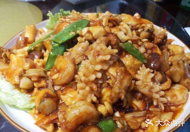 璐璐量贩式火锅KTV(华北购物广场店)