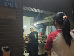 -五娃子烧烤(人民路150号院店)