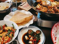 -富正毅三下锅·湘西韵味(天门山索道店)