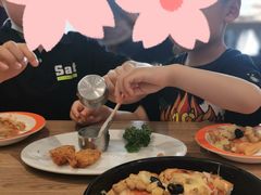 -必胜客(武汉欢乐谷店)