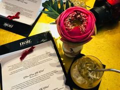 -Noir. Dining in the Dark