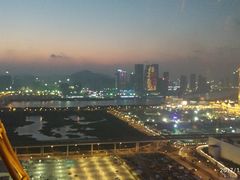 -影汇之星8字形摩天轮
