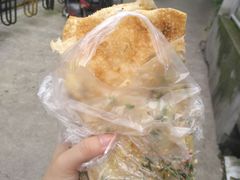 -正宗杂粮煎饼香软鸡蛋饼