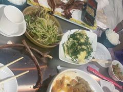 -东顺全羊坊烧烤炒菜莜面(张北店)