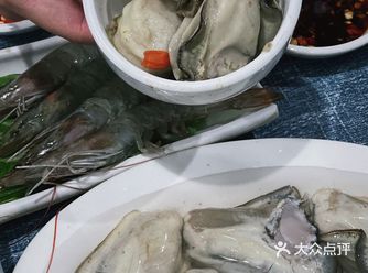 ️珠海这个城市最好的地方有两点 1️⃣第一是有生蚝火