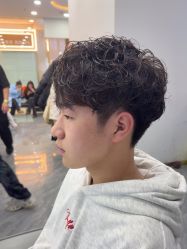 -藤野造型烫染·漂发