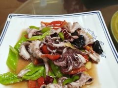 青椒炒八带-宾朋海鲜特色美食餐厅·纯手工鲅鱼水饺(兴海路店)