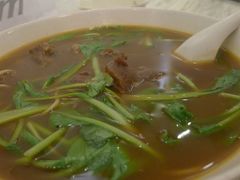 牛肉汤面-十面欢腾·海鲜面·台式Bistro(长乐路店)