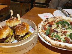 迷你汉堡-Twin Tails Brewpub双尾精酿餐吧(八坼店)
