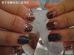 爱手爱脚彩绘甲-摩睫+皮肤管理·科学美容中心