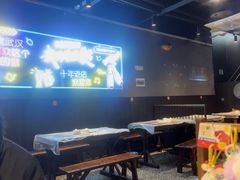 -老街烧烤大排档·地道湖北菜·龙虾馆(汉口火车站店)