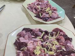 -标记美食新鲜猪杂(兴南大道店)
