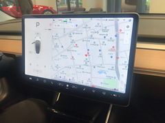-TESLA 特斯拉(上海太古汇体验店)