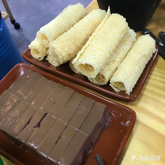 鲜入围煮港式打边炉(世茂店)港式炸响铃图片 - 第1张