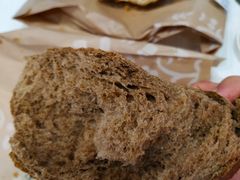 黑麦酸面包-七鲜超市(华宇时尚购物中心店)