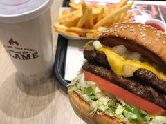-The Habit Burger Grill 哈比特汉堡(爱琴海店)