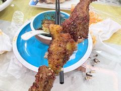 -三江源美食城