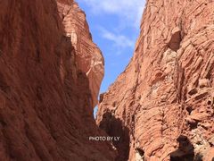 -天山神秘大峡谷