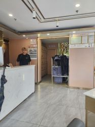 -一東造型烫发染发