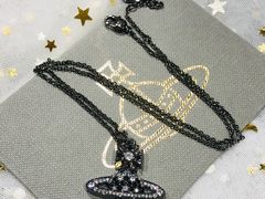 -Vivienne Westwood(上海来福士广场店)
