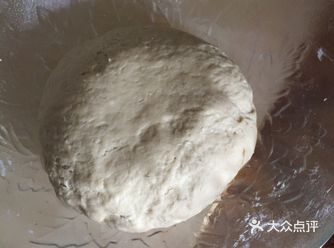 蓬松松软香甜的红糖刀切小馒头 食材：中筋面粉500克