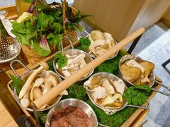 -一朵菌·野生菌探索家火锅(南亚店)