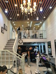 -SIX Hair Consultant