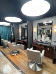 -Z.X HAIR SALON张新美业