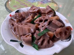 莲藕煮火腩-区海鸡场饭店(石壁店)