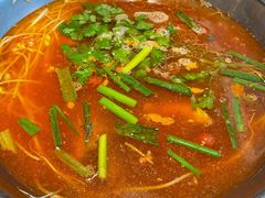 -野山舂·贵州现舂酸汤火锅(鸿通城店)