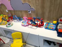 -奇怪的独角兽亲子理发沙龙