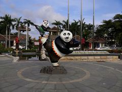 -亚龙湾亚泰商业街