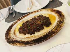 -华凌牛庄西餐厅(乌鲁木齐华凌美爵大饭店)