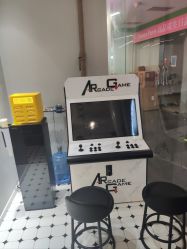 -老男孩男士理容馆·理发·烫染·修面