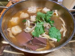 鸭血粉丝汤-龍堂蟹黄小笼包(万家丽店)
