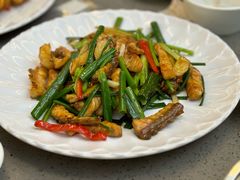 -郑猛记石岐鸽主题餐厅(长江店)