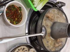 -阿妈土锅鸡