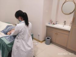 点击看大图 -Mirror care镜面皮肤管理